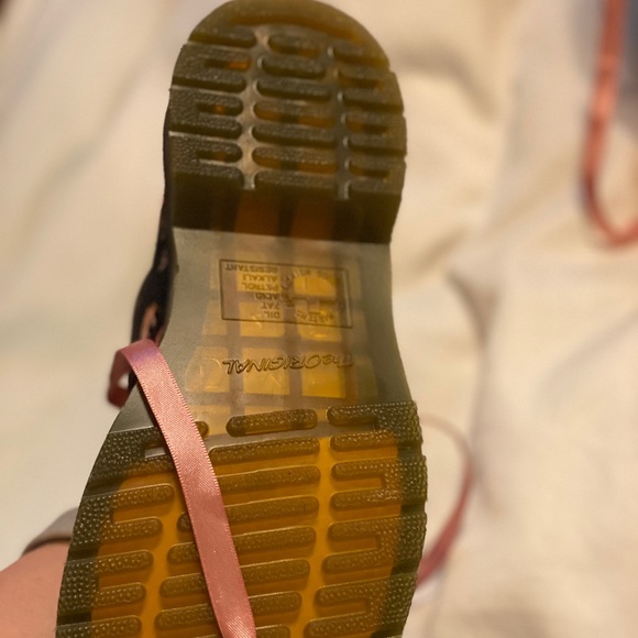 🌸🌺NWOT Authentic Doc Marten’s Floral Boot - Picture 6 of 10